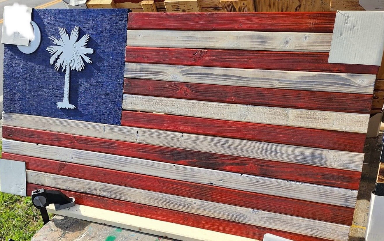 PALM TREE WOODEN FLAG -RED, WHITE, & BLUE.